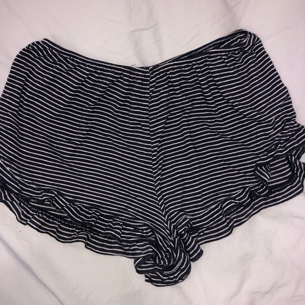 Brandy Melville flowy shorts